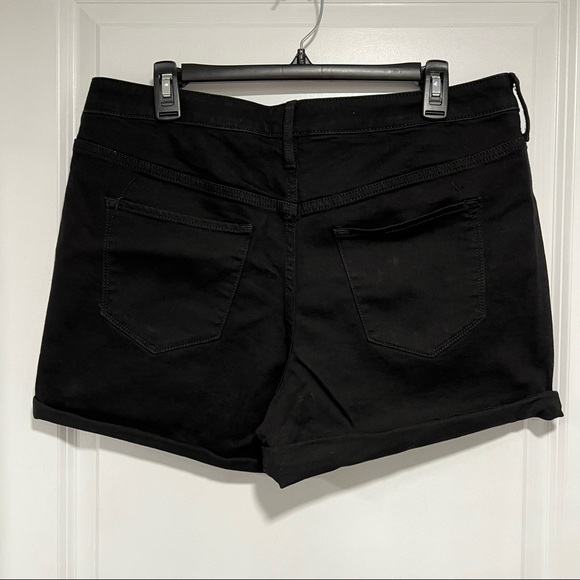 Black denim shorts - Picture 2 of 3
